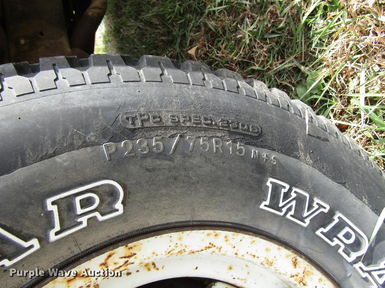 image for item DD3795 1966 Jeep 8322 SUV