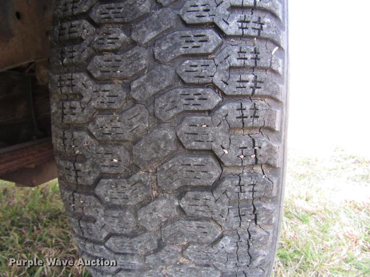 image for item DD3795 1966 Jeep 8322 SUV