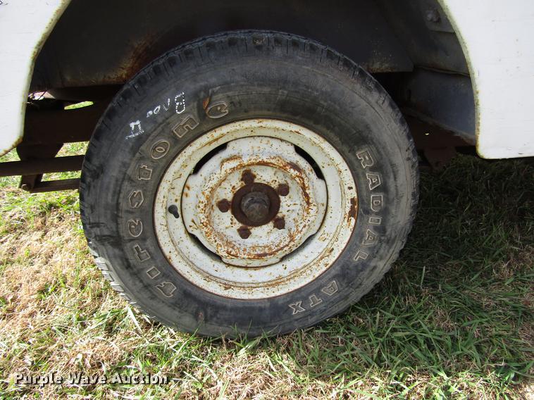 image for item DD3795 1966 Jeep 8322 SUV