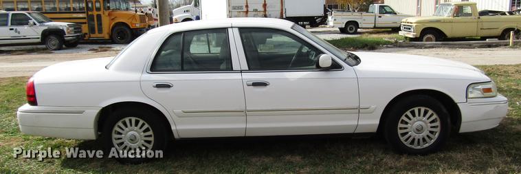 image for item DD3796 2008 Mercury Grand Marquis