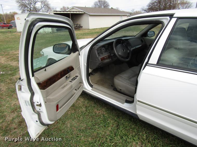 image for item DD3796 2008 Mercury Grand Marquis