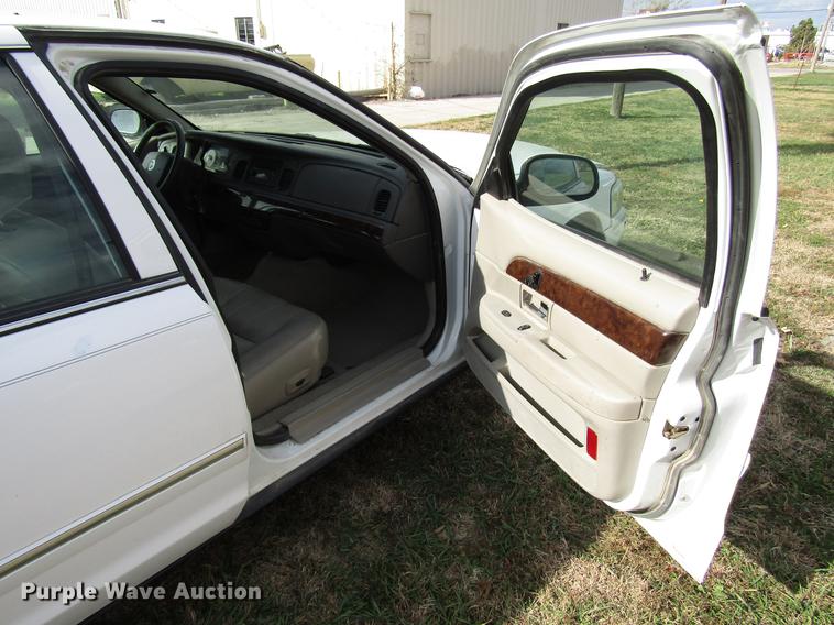 image for item DD3796 2008 Mercury Grand Marquis