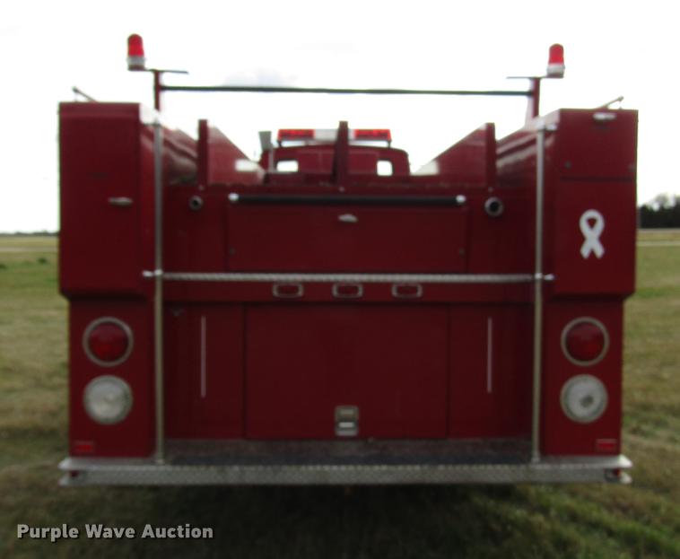 image for item DD3798 1977 Ford 750 fire truck