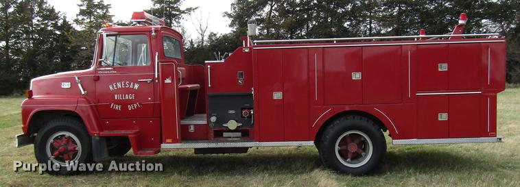 image for item DD3798 1977 Ford 750 fire truck