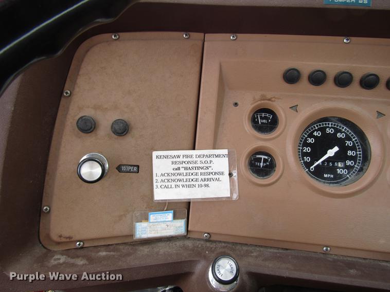 image for item DD3798 1977 Ford 750 fire truck