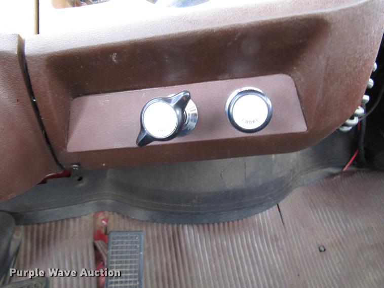 image for item DD3798 1977 Ford 750 fire truck