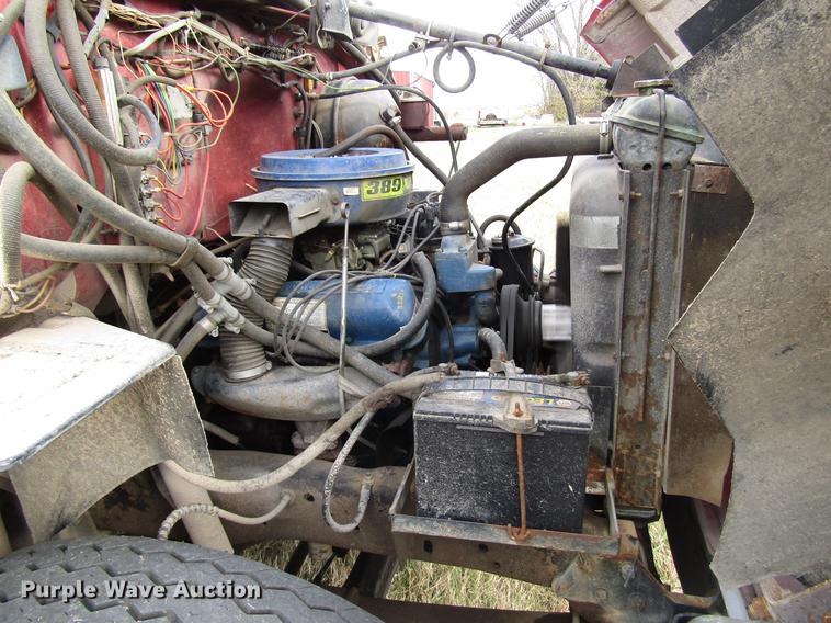 image for item DD3798 1977 Ford 750 fire truck