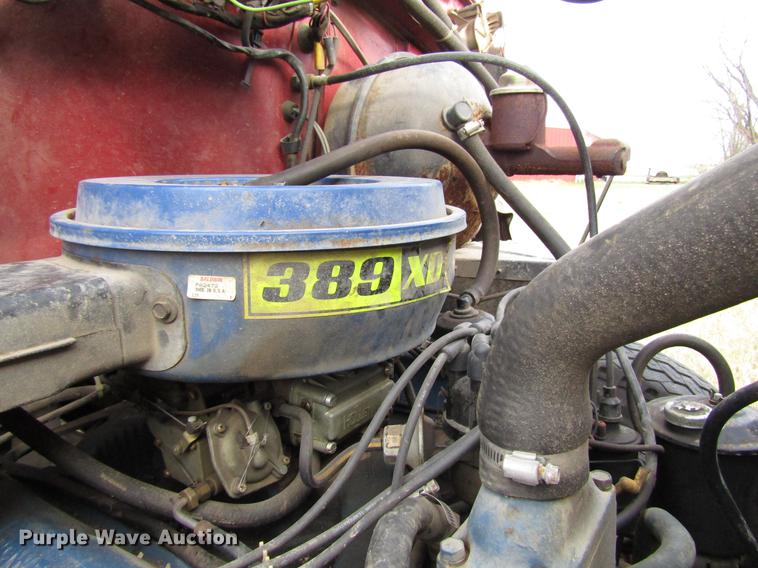 image for item DD3798 1977 Ford 750 fire truck