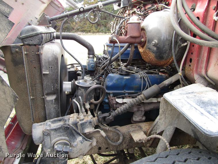 image for item DD3798 1977 Ford 750 fire truck