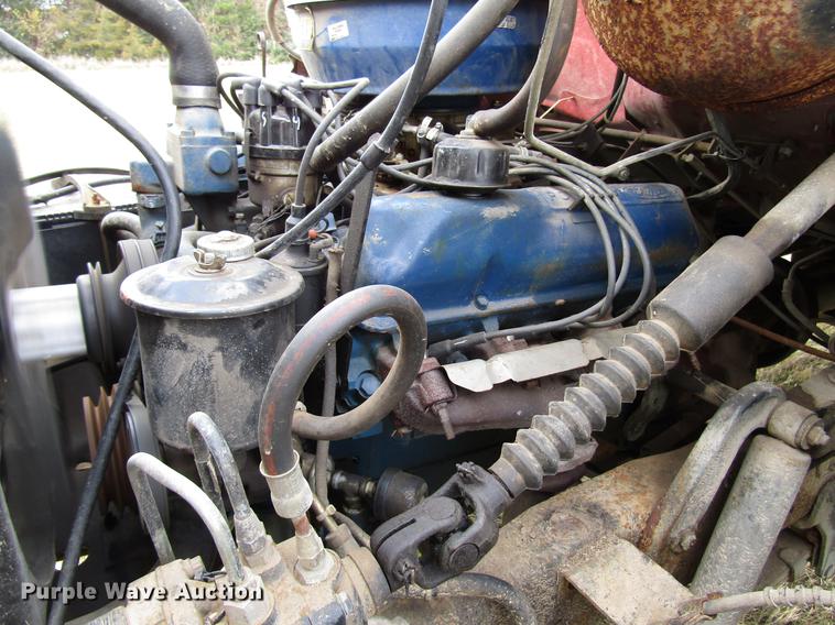 image for item DD3798 1977 Ford 750 fire truck