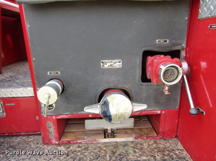 image for item DD3798 1977 Ford 750 fire truck