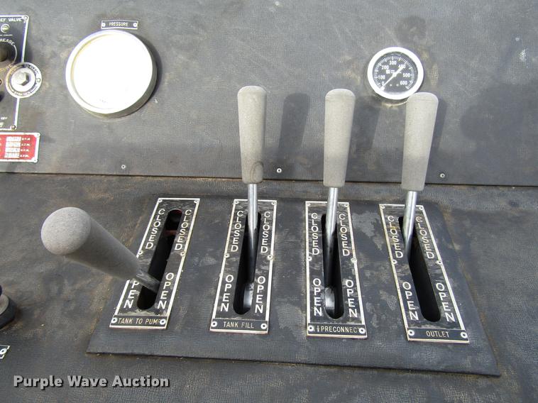 image for item DD3798 1977 Ford 750 fire truck