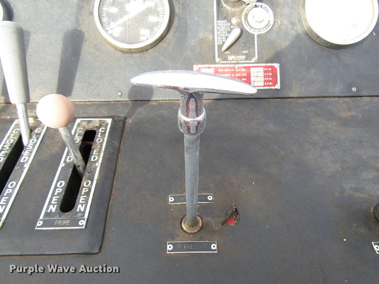 image for item DD3798 1977 Ford 750 fire truck