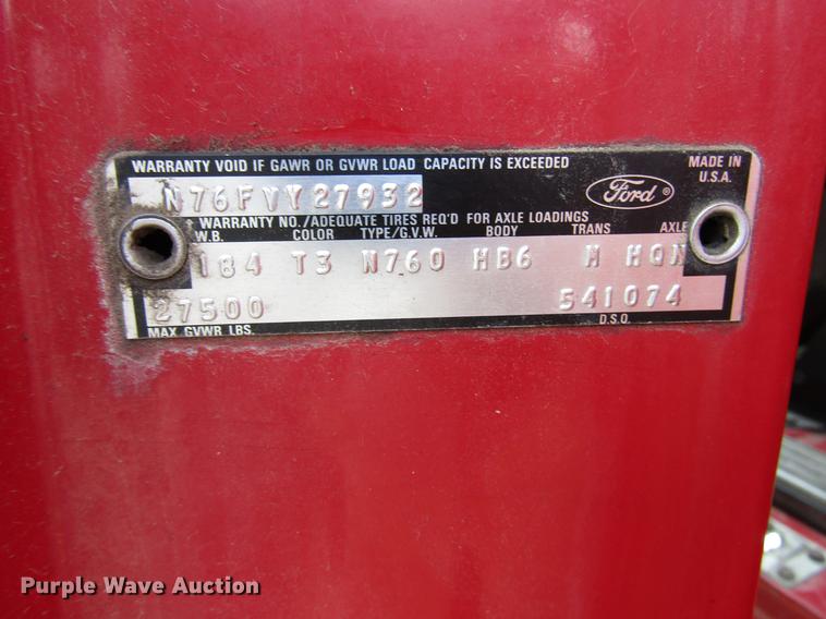 image for item DD3798 1977 Ford 750 fire truck