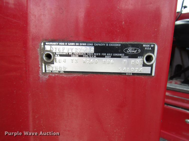 image for item DD3798 1977 Ford 750 fire truck