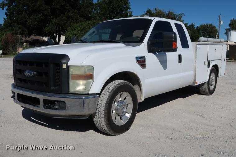 image for item DD5334 2008 Ford F250 Super Duty SuperCab utility bed pickup truck