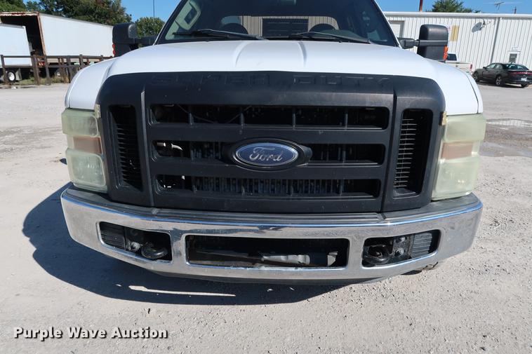 image for item DD5334 2008 Ford F250 Super Duty SuperCab utility bed pickup truck