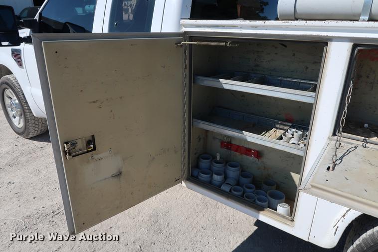 image for item DD5334 2008 Ford F250 Super Duty SuperCab utility bed pickup truck