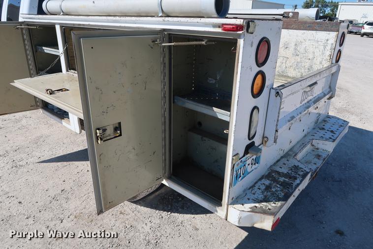 image for item DD5334 2008 Ford F250 Super Duty SuperCab utility bed pickup truck