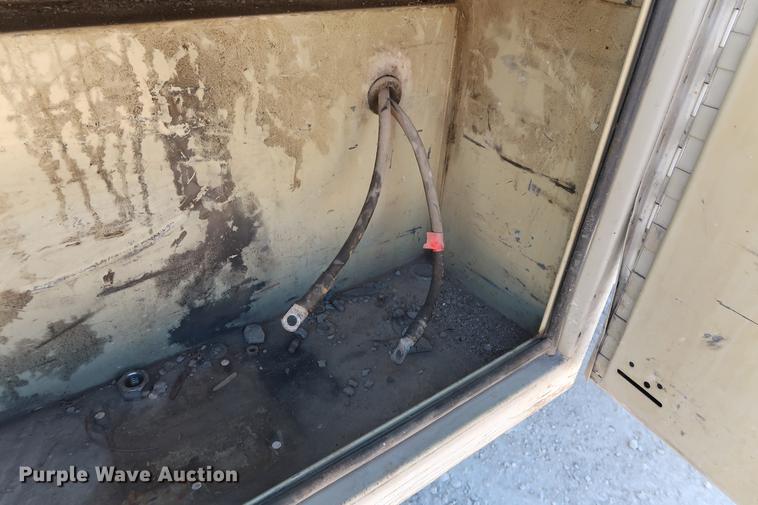 image for item DD5334 2008 Ford F250 Super Duty SuperCab utility bed pickup truck