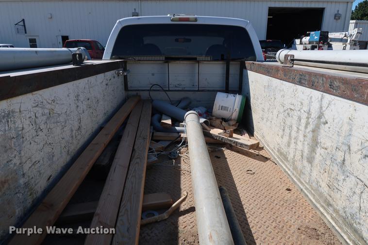 image for item DD5334 2008 Ford F250 Super Duty SuperCab utility bed pickup truck