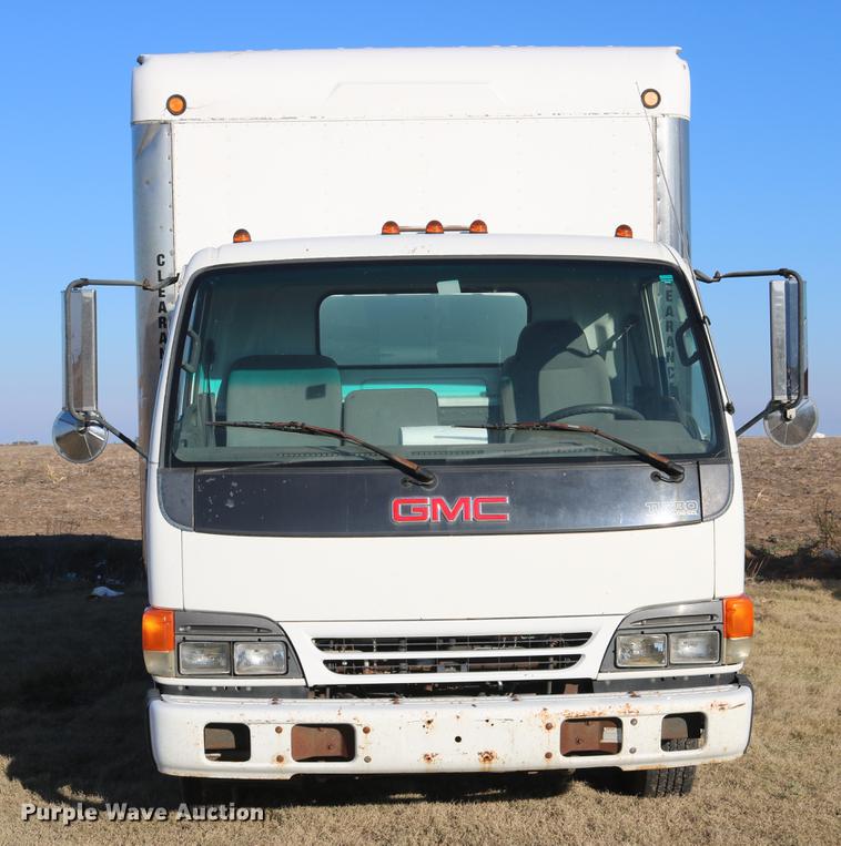 image for item DD5972 2000 GMC W4500 box truck