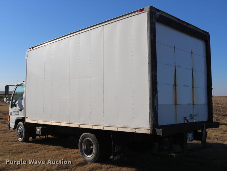 image for item DD5972 2000 GMC W4500 box truck