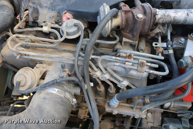 image for item DD5972 2000 GMC W4500 box truck