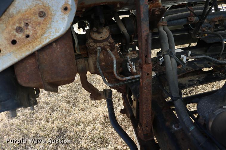 image for item DD5972 2000 GMC W4500 box truck