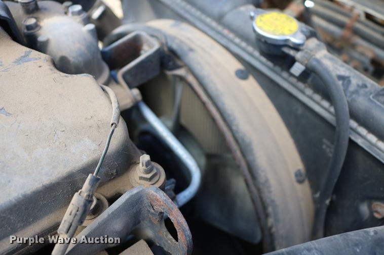 image for item DD5972 2000 GMC W4500 box truck