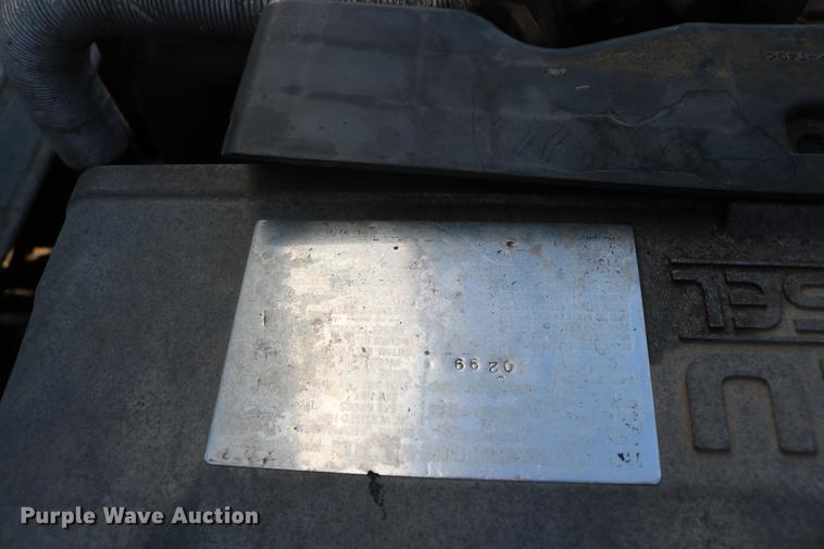 image for item DD5972 2000 GMC W4500 box truck