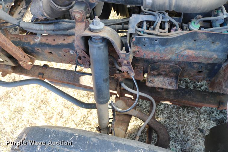 image for item DD5972 2000 GMC W4500 box truck