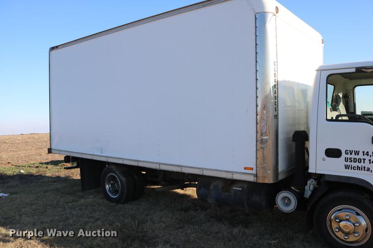 image for item DD5972 2000 GMC W4500 box truck