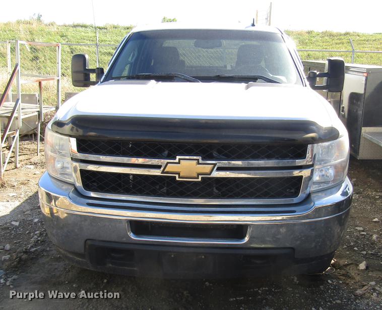 image for item DD6660 2011 Chevrolet Silverado 2500HD Crew Cab pickup truck