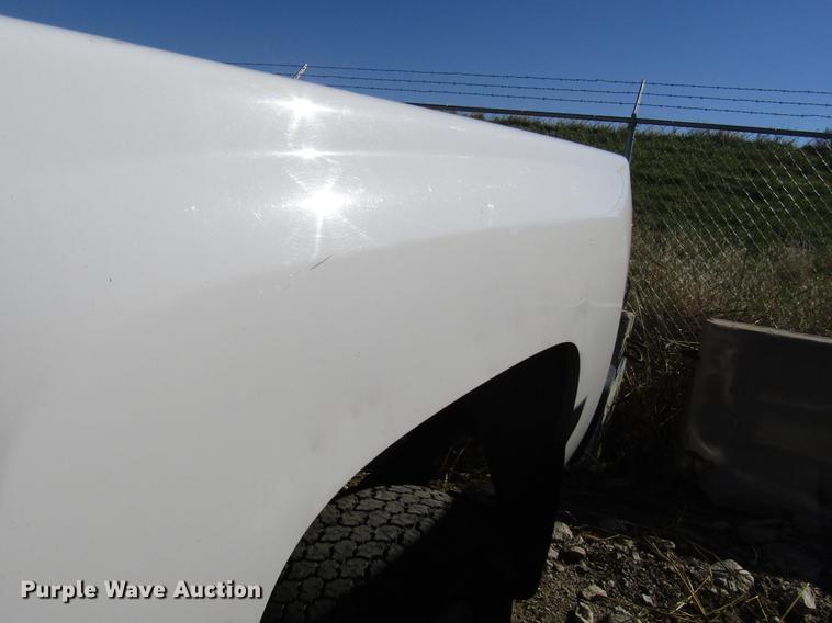 image for item DD6660 2011 Chevrolet Silverado 2500HD Crew Cab pickup truck