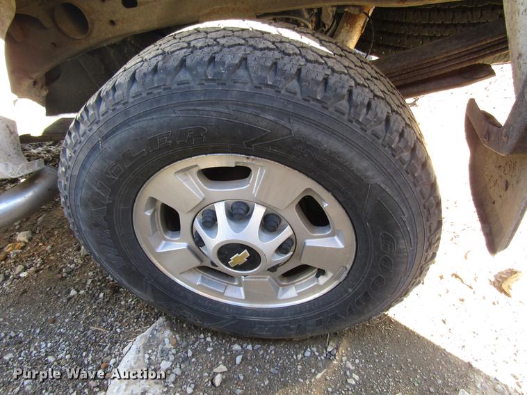 image for item DD6660 2011 Chevrolet Silverado 2500HD Crew Cab pickup truck