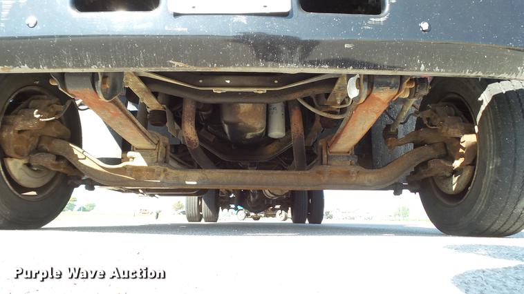 image for item DD7406 1996 GMC TopKick Lo-Pro box truck