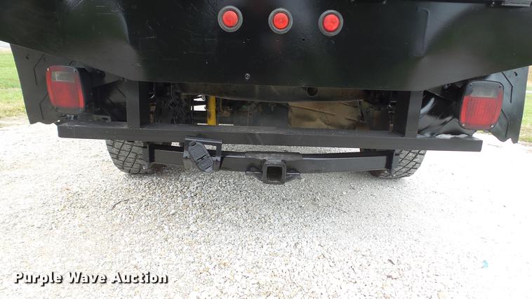 image for item DE4917 2012 Ford F250 Super Duty XL SuperCab flatbed pickup truck