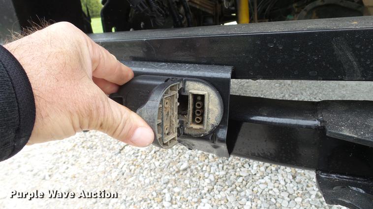 image for item DE4917 2012 Ford F250 Super Duty XL SuperCab flatbed pickup truck