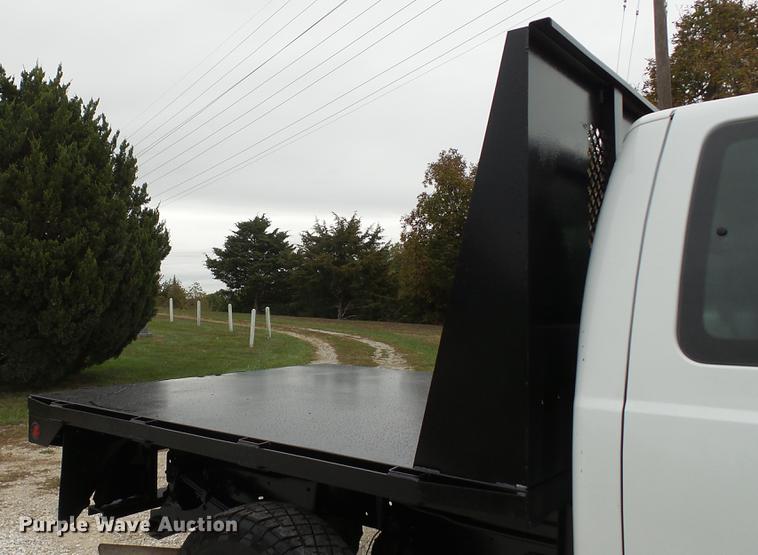 image for item DE4917 2012 Ford F250 Super Duty XL SuperCab flatbed pickup truck