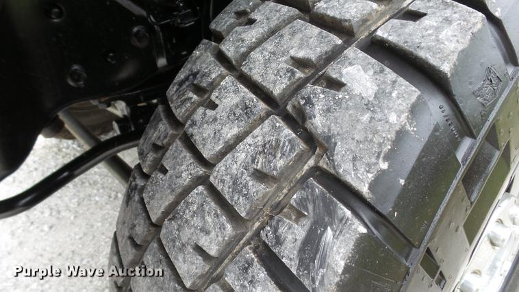 image for item DE4917 2012 Ford F250 Super Duty XL SuperCab flatbed pickup truck