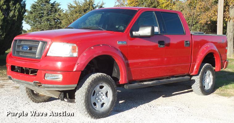 image for item DE4929 2004 Ford F150 SuperCrew pickup truck