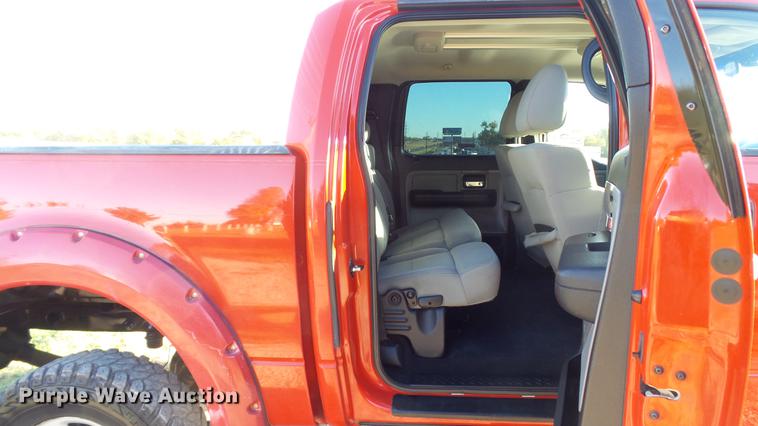 image for item DE4929 2004 Ford F150 SuperCrew pickup truck