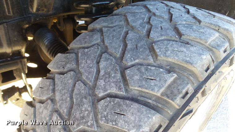 image for item DE4929 2004 Ford F150 SuperCrew pickup truck