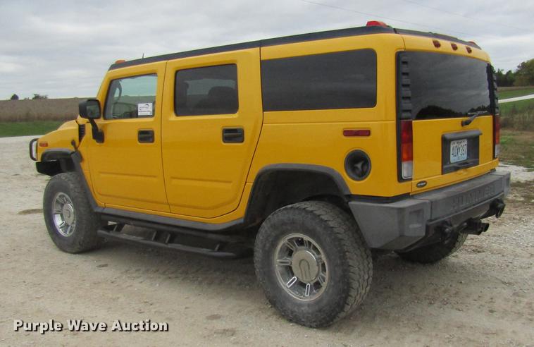 image for item DE5876 2004 Hummer H2 SUV