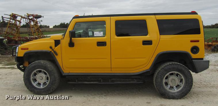 image for item DE5876 2004 Hummer H2 SUV