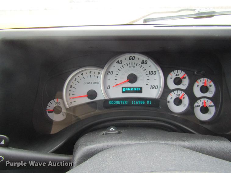 image for item DE5876 2004 Hummer H2 SUV