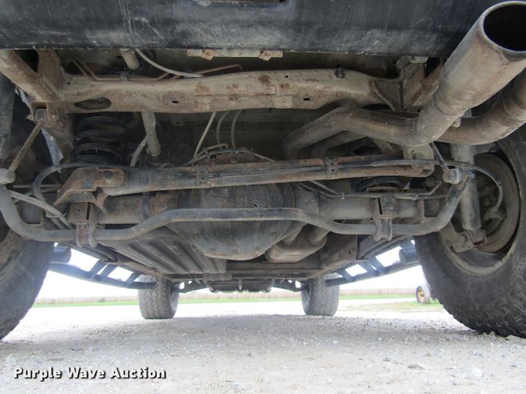 image for item DE5876 2004 Hummer H2 SUV