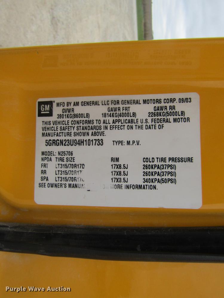 image for item DE5876 2004 Hummer H2 SUV