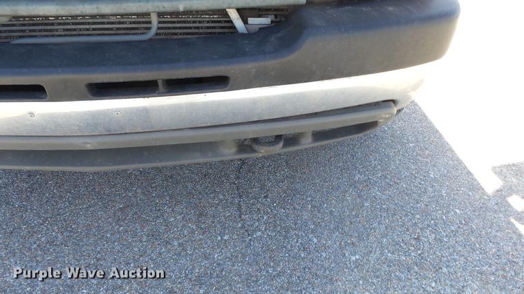 image for item DE7297 2002 Chevrolet Silverado 2500 Crew Cab pickup truck